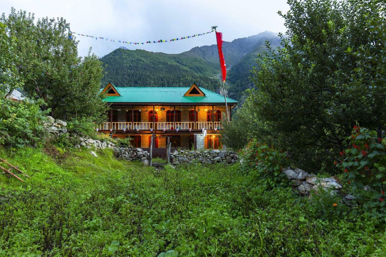 Zostel Homes Rakchham Saturang エクステリア 写真