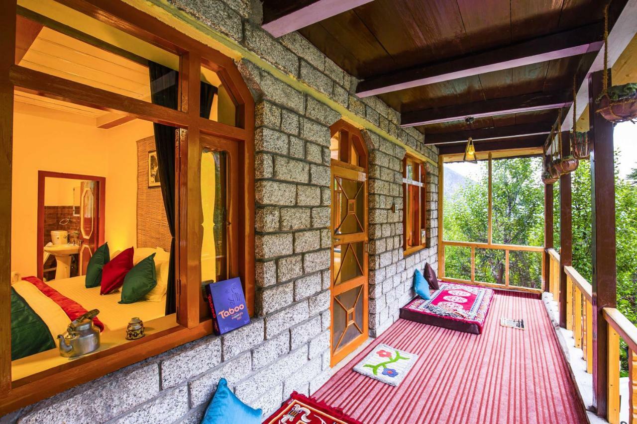 Zostel Homes Rakchham Saturang エクステリア 写真